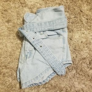 Vici hugh waisted jean shorts